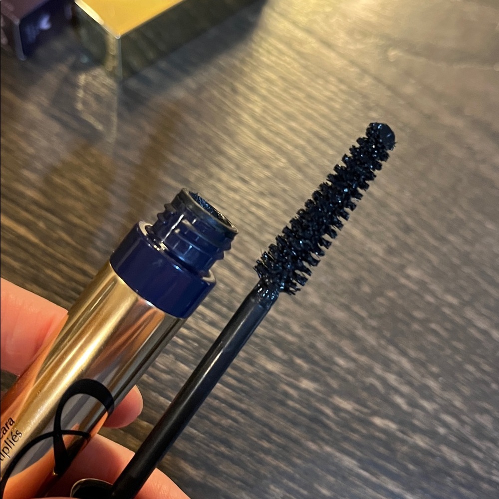 Estée Lauder and Tarte Makeup Bundle - Picture 6 of 10